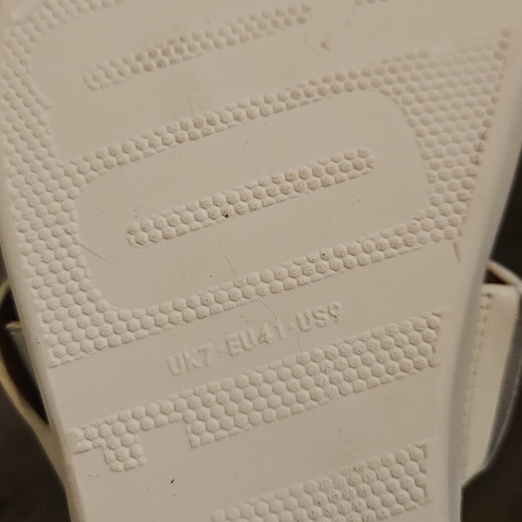 Fitflop White and Iridescent Sandals - Picture 2 of 2